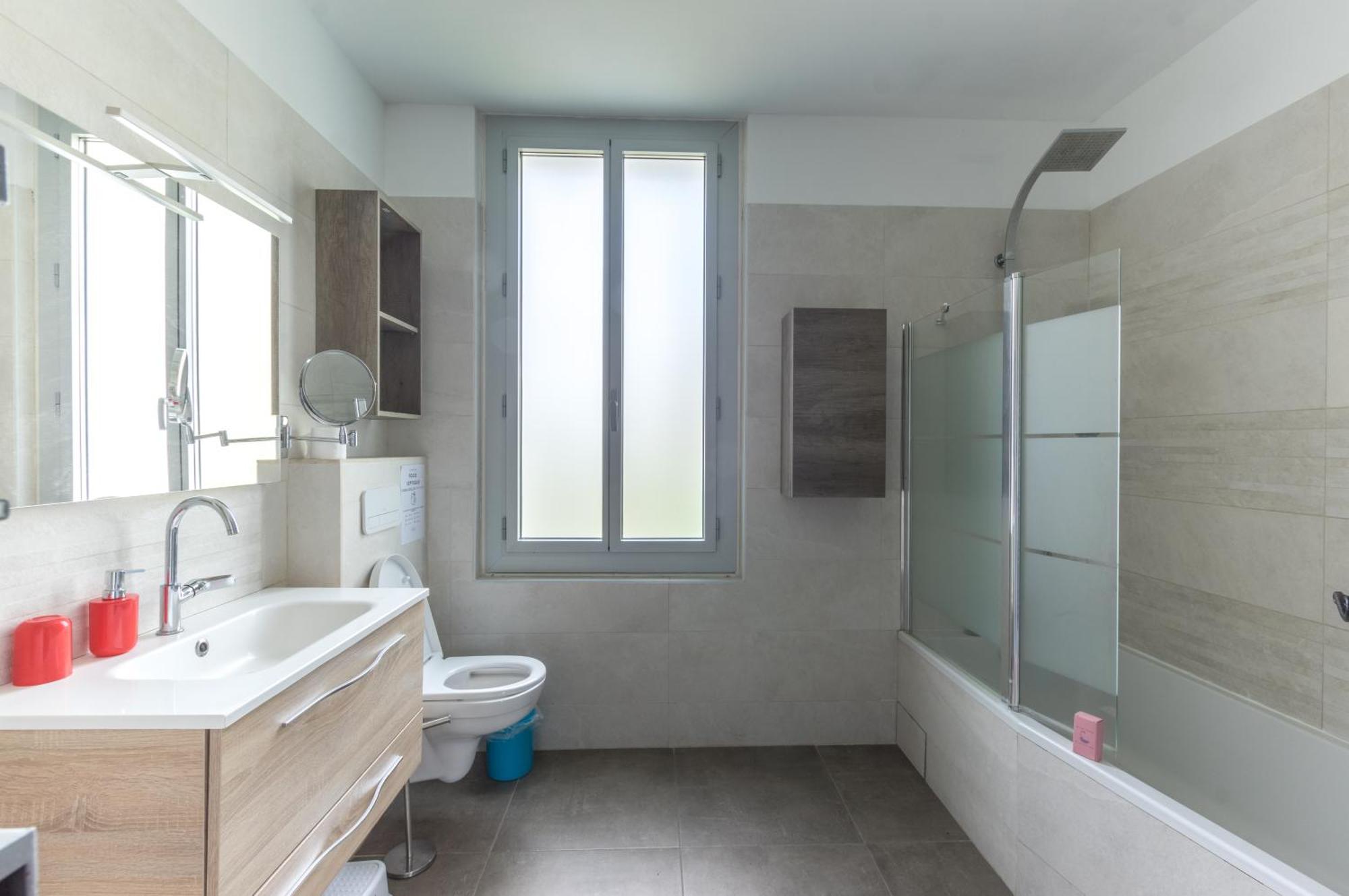 Maison Avec Piscine Location De Vacances Ferme Pedagogique Du Dolmen Le Pouget Εξωτερικό φωτογραφία